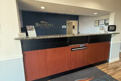 Photo 4 - Baymont by Wyndham Manteca
