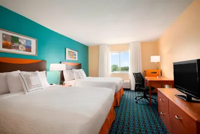 Photo 5 - Fairfield Inn & Suites Lansing West