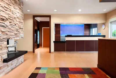 Photo 2 - Fairfield Inn & Suites Lansing West