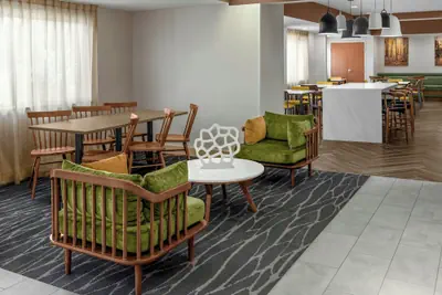 Photo 2 - Fairfield Inn & Suites Saginaw