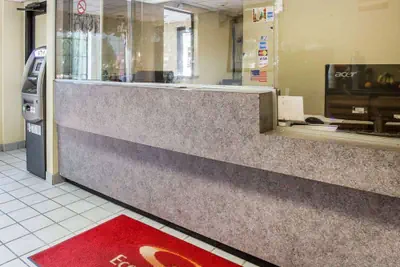 Photo 4 - Econo Lodge Jonesboro - Atlanta South