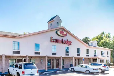 Photo 2 - Econo Lodge Jonesboro - Atlanta South