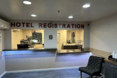 Photo 5 - Hotel Jefe at Ojos Locos