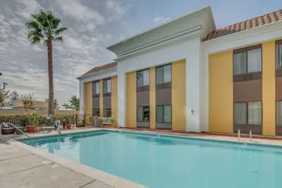 Photo 2 - Hampton Inn Livermore
