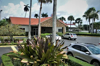 Photo 4 - Fairway Inn Florida City Homestead Everglades
