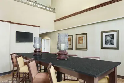 Photo 3 - Hampton Inn Thomasville