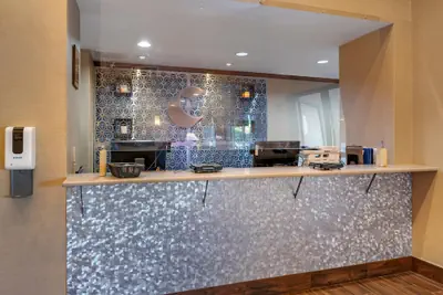 Photo 3 - Comfort Inn Romeoville - Bolingbrook