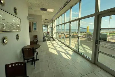 Photo 5 - 41 Lakefront Hotel, Trademark Collection By Wyndham
