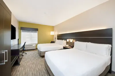 Photo 5 - Holiday Inn Express & Suites Delafield by IHG