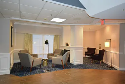 Photo 3 - Hampton Inn Salem East - Electric Road