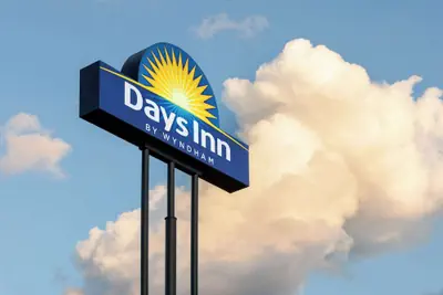Photo 2 - Days Inn by Wyndham Covington