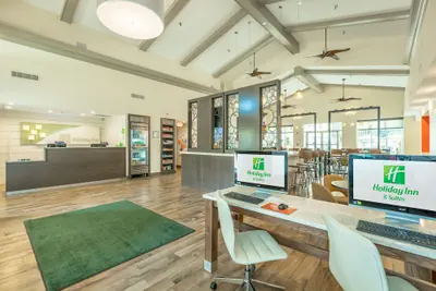 Photo 3 - Holiday Inn Hotel & Suites Peachtree City by IHG
