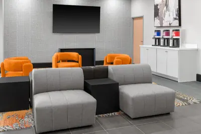 Photo 4 - Hampton Inn Olathe