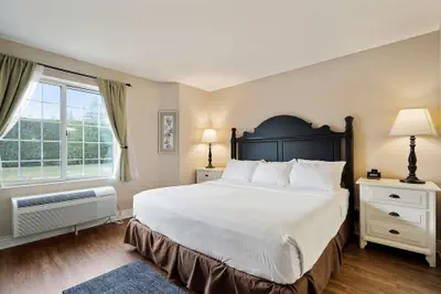 Photo 2 - Charlevoix Inn & Suites SureStay Collection by Best Western