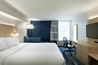 Photo 5 - Holiday Inn Express Williamsbrg Busch Gardens Area by IHG