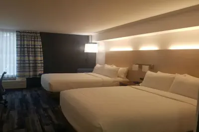 Photo 3 - Holiday Inn Express Williamsbrg Busch Gardens Area by IHG