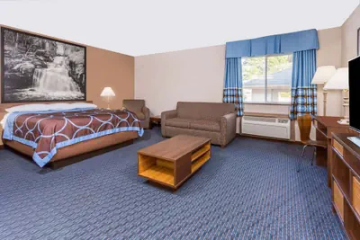 Photo 3 - Super 8 by Wyndham El Dorado