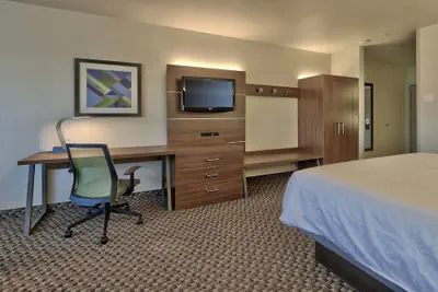 Photo 5 - Holiday Inn Express SANTA ROSA by IHG