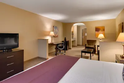 Photo 5 - Best Western West Hills Inn