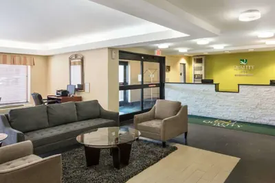 Photo 2 - Quality Inn Richmond Airport