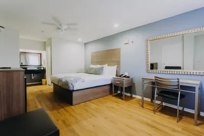 Photo 5 - Scottish Inns and Suites - Near Kemah Boardwalk