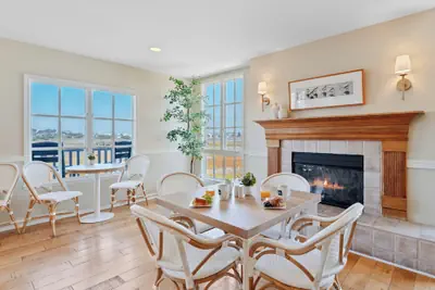 Photo 3 - Inn at Playa del Rey