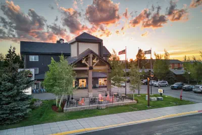 Photo 2 - Gray Wolf Inn & Suites