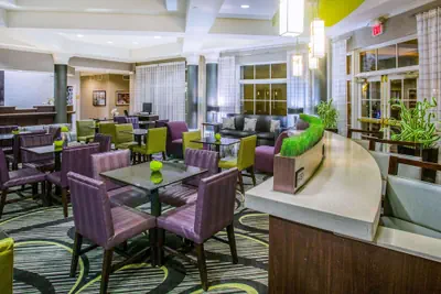 Photo 3 - La Quinta Inn & Suites by Wyndham St. Louis Westport