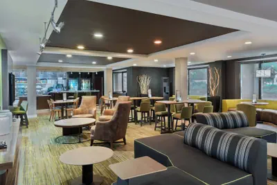 Photo 4 - Courtyard by Marriott Lafayette Airport