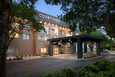 Photo 2 - Courtyard by Marriott Lafayette Airport