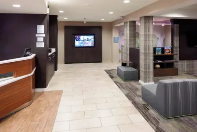 Photo 4 - Courtyard by Marriott Pensacola