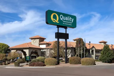 Photo 2 - Quality Inn & Suites Gallup I-40 Exit 20