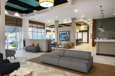 Photo 4 - Hampton Inn & Suites San Juan