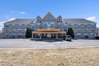 Photo 2 - Sleep Inn & Suites near Spirit Mountain