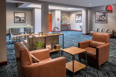 Photo 2 - Four Points by Sheraton Boston Logan Airport Revere