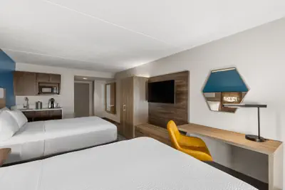 Photo 5 - Holiday Inn Express Hotel & Suites Danbury - I-84 by IHG