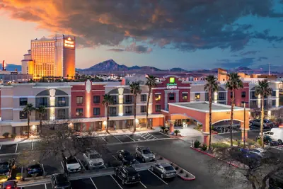 Photo 2 - Holiday Inn Express Hotel & Suites Henderson by IHG