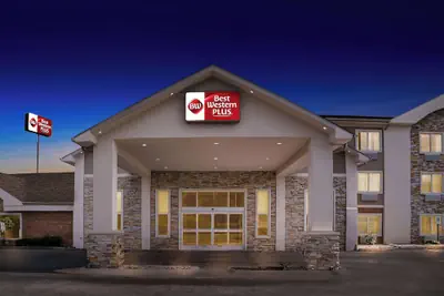 Photo 2 - Best Western Plus Flint Airport Inn & Suites