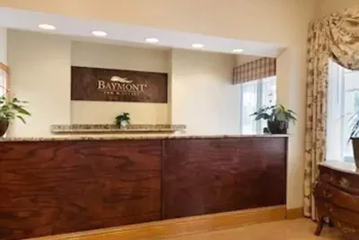 Photo 4 - Baymont Inn & Suites by Wyndham Fort Myers I-75