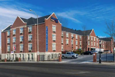 Photo 2 - Fairfield Inn Kansas City Downtown/Union Hill by Marriott