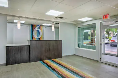 Photo 3 - Motel 6 Tulsa, OK - CENTRAL