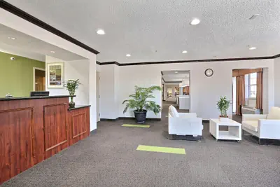 Photo 5 - Studio 6 Plano, TX - Dallas - Plano Medical Center