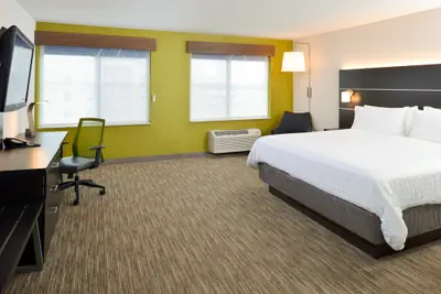 Photo 5 - Holiday Inn Express Wixom by IHG