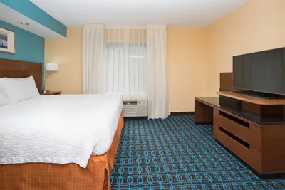 Photo 5 - Fairfield Inn & Suites by Marriott Boston Milford