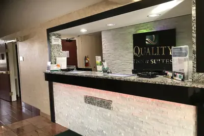 Photo 3 - Quality Inn & Suites Middletown - Franklin