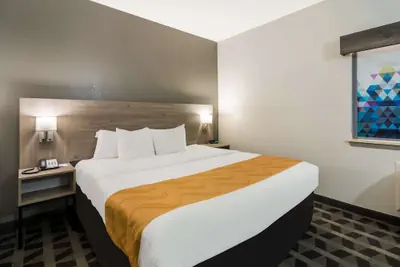 Photo 4 - Quality Inn & Suites Waco North