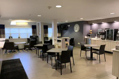 Photo 5 - Microtel Inn & Suites by Wyndham Inver Grove Heights/Minneap