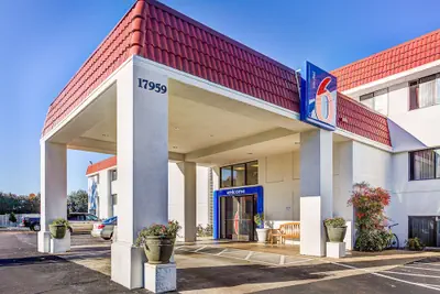 Photo 2 - Motel 6 Portland, OR - Tigard West