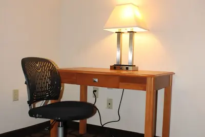 Photo 5 - Super 8 by Wyndham Beaumont I-10 South/College St