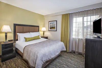 Photo 4 - Candlewood Suites Indianapolis by IHG